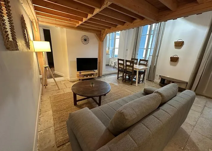 T3 Renove, Au Calme, Plein Centre Et Climatise