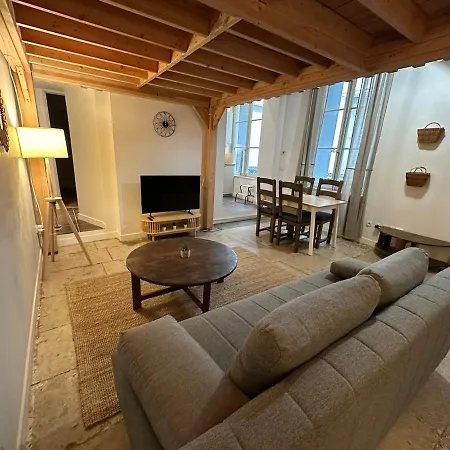 T3 Renove, Au Calme, Plein Centre Et Climatise